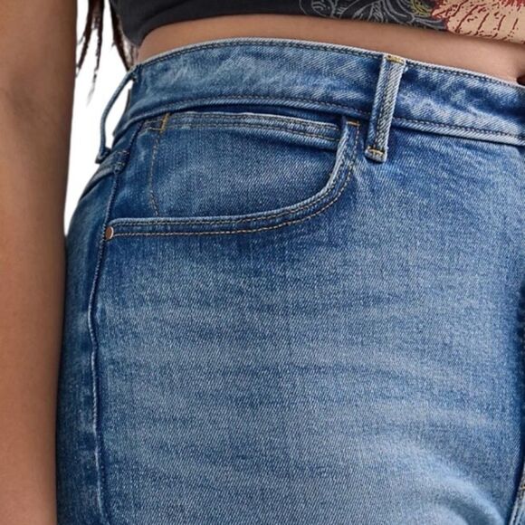 Wrangler Women's High Rise True Straight Fit Jean New with tags! 8 - 29 x 32 - Picture 4 of 9